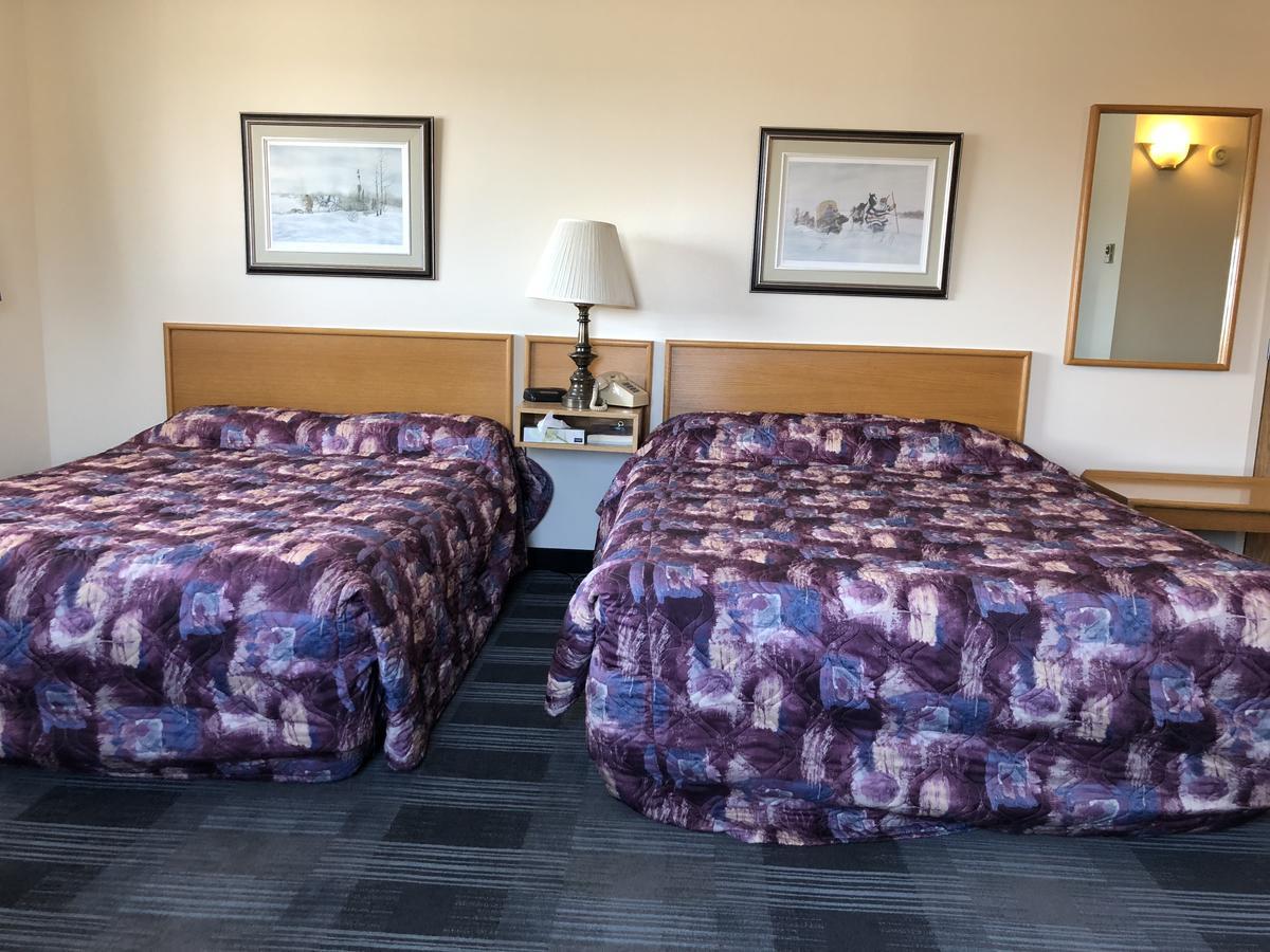 Agassiz Park Lodge - Under New Management McCreary Екстериор снимка